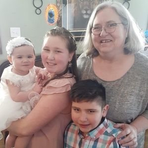 Meet your Posher, Debbie